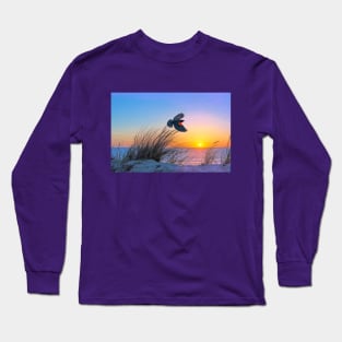 Red Winged Blackbird at Sunset Long Sleeve T-Shirt